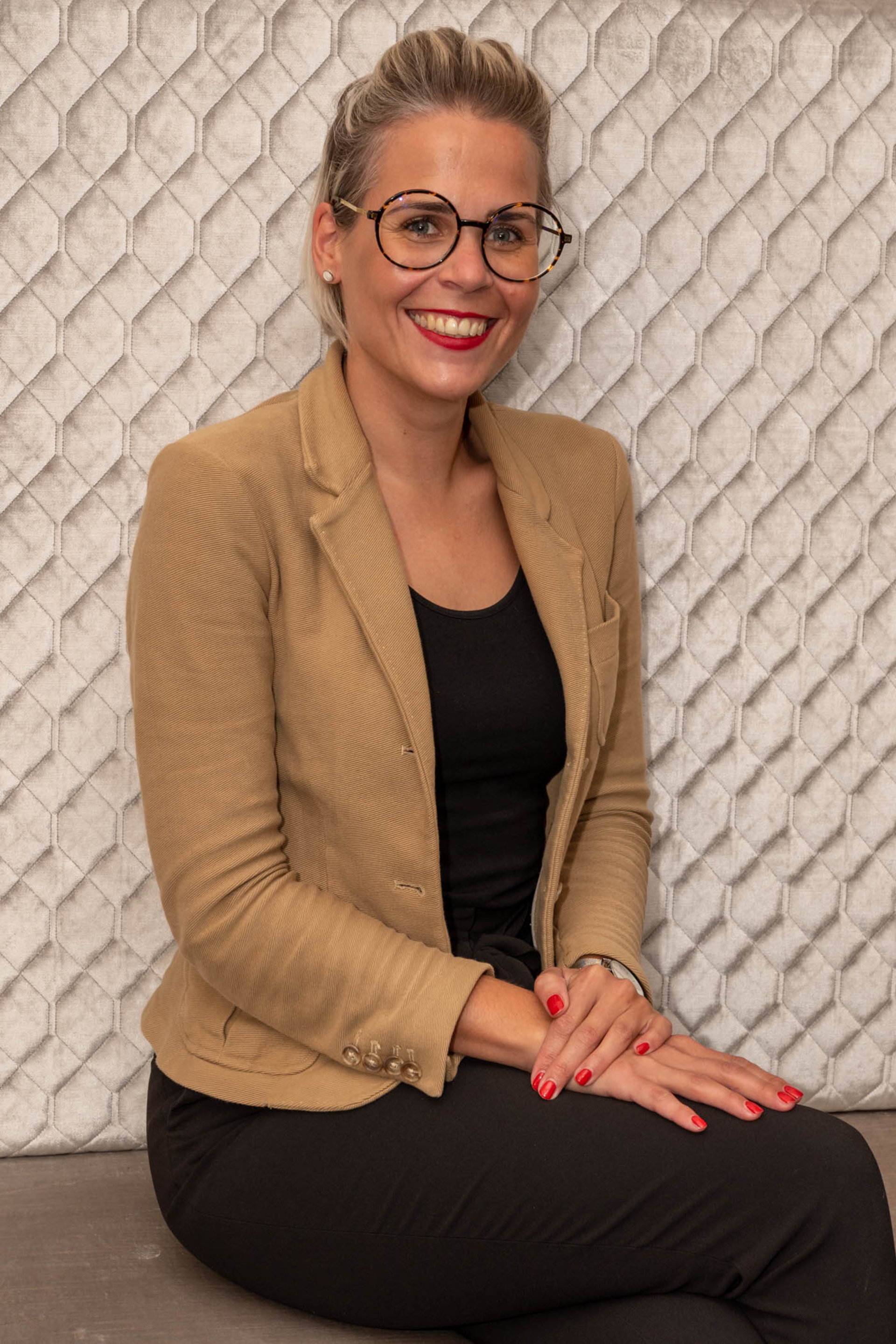Kathrin GSTREIN Kathrin GSTREIN
